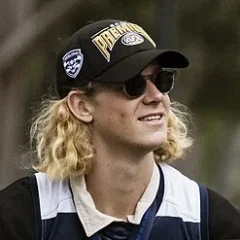 Sam De Koning height profile photo
