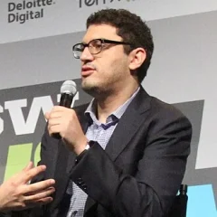 Sam Esmail height profile photo