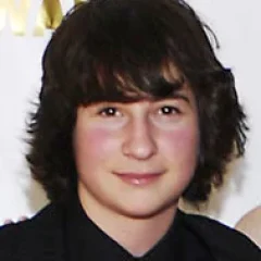 Sam Lerner height profile photo