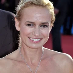 Sandrine Bonnaire height profile photo