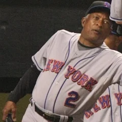 Sandy Alomar Sr. height profile photo