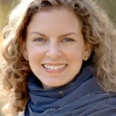 Sara Bronfman height profile photo