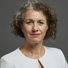 Sarah Champion height profile photo