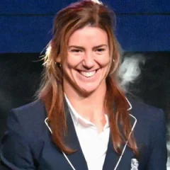 Sarah Hunter height profile photo