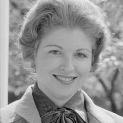 Sarah Weddington height profile photo