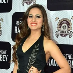 Sargun Mehta height profile photo