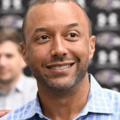 Sashi Brown height profile photo