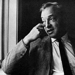 Saul Bellow height profile photo