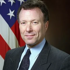 Scooter Libby height profile photo