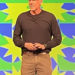 Scott Galloway (professor) height profile photo