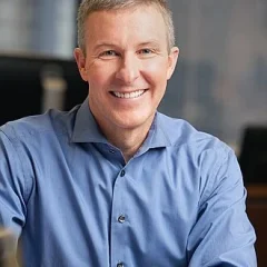 Scott Kirby height profile photo