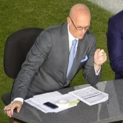 Scott Van Pelt height profile photo