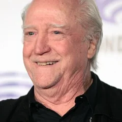 Scott Wilson (actor) height profile photo