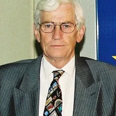 Seamus Mallon height profile photo