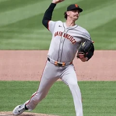 Sean Hjelle height profile photo