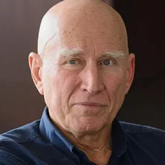 Sebastião Salgado height profile photo