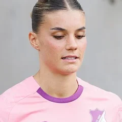 Selina Cerci height profile photo