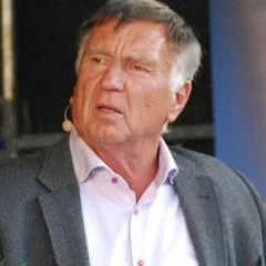 Sepp Piontek height profile photo