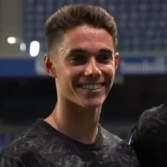Sergio Arribas (footballer, born 2001) height profile photo