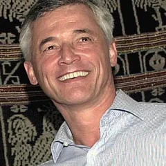 Sérgio Vieira de Mello height profile photo
