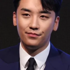 Seungri height profile photo
