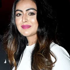 Shafaq Naaz height profile photo