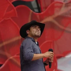 Shane Yellowbird height profile photo
