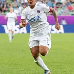 Shanice van de Sanden height profile photo