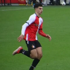 Shaqueel van Persie height profile photo