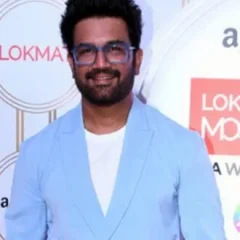 Sharad Kelkar height profile photo
