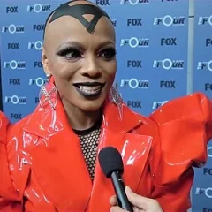 Sharaya J height profile photo