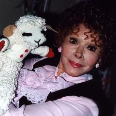 Shari Lewis height profile photo
