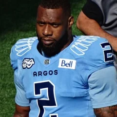 Shawn Oakman height profile photo