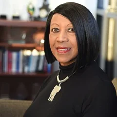 Sheila Oliver height profile photo