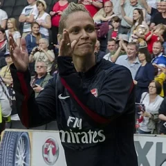 Shelley Kerr height profile photo