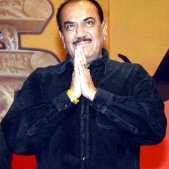 Shivaji Satam height profile photo