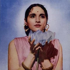 Shobhna Samarth height profile photo