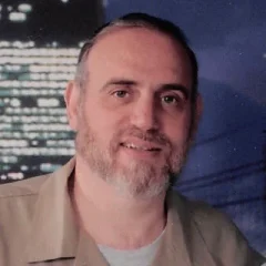 Sholam Weiss height profile photo