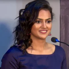 Shraddha Srinath height profile photo