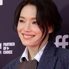Shu Qi height profile photo