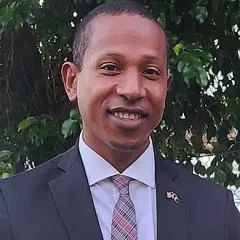 Shyne height profile photo