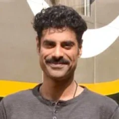 Sikandar Kher height profile photo