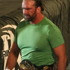 Silas Young height profile photo