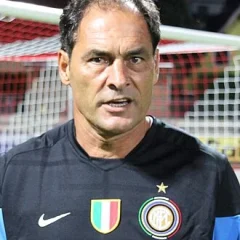 Silvino Louro height profile photo