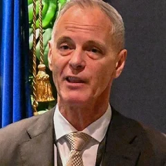 Simon Dallow height profile photo