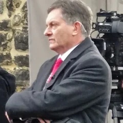 Simon McCoy height profile photo
