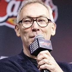 Simon McQuoid height profile photo