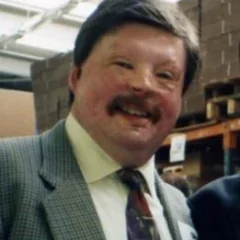 Simon Weston height profile photo