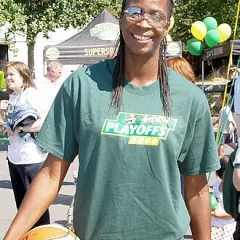 Simone Edwards height profile photo
