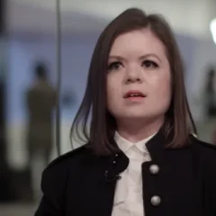 Sinéad Burke height profile photo